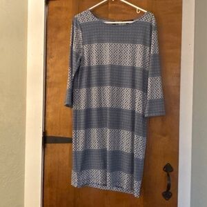 Banana Republic Women's Dress – Size M, Blue & White Geometric Print, 3/4 Sleeve